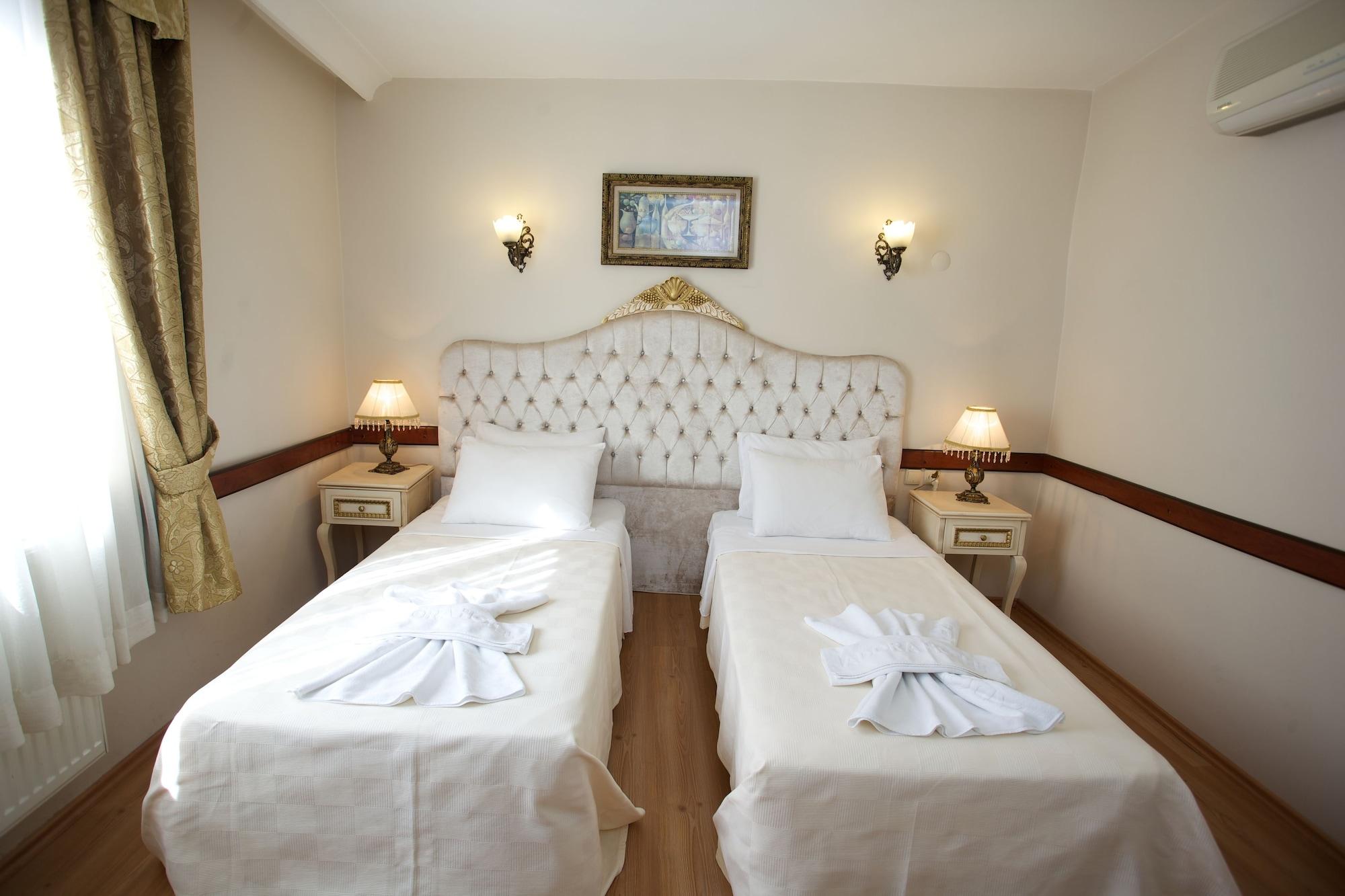 Adora Cafe & Restaurant Otel 3*