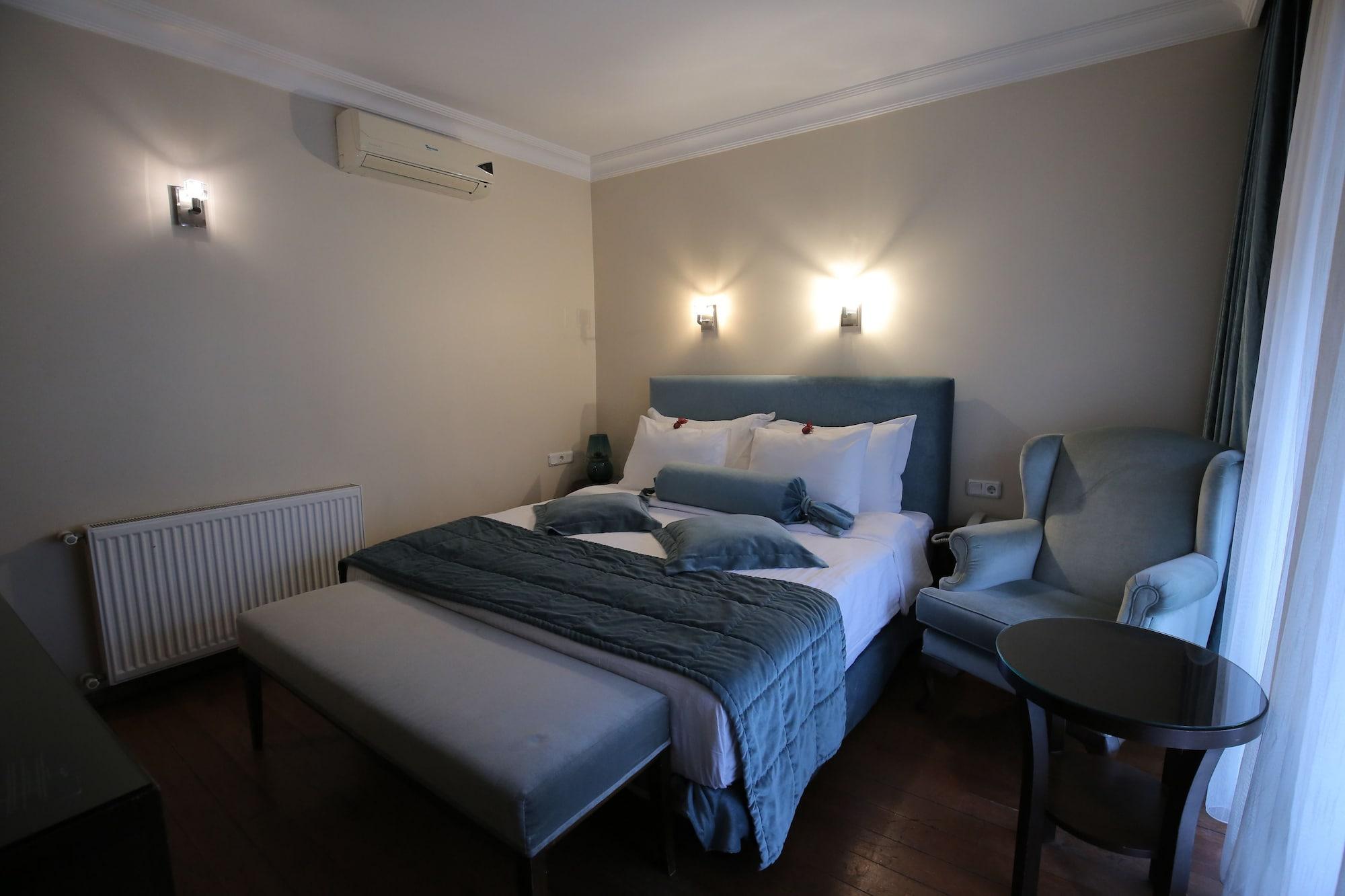 Tria Elegance 4*