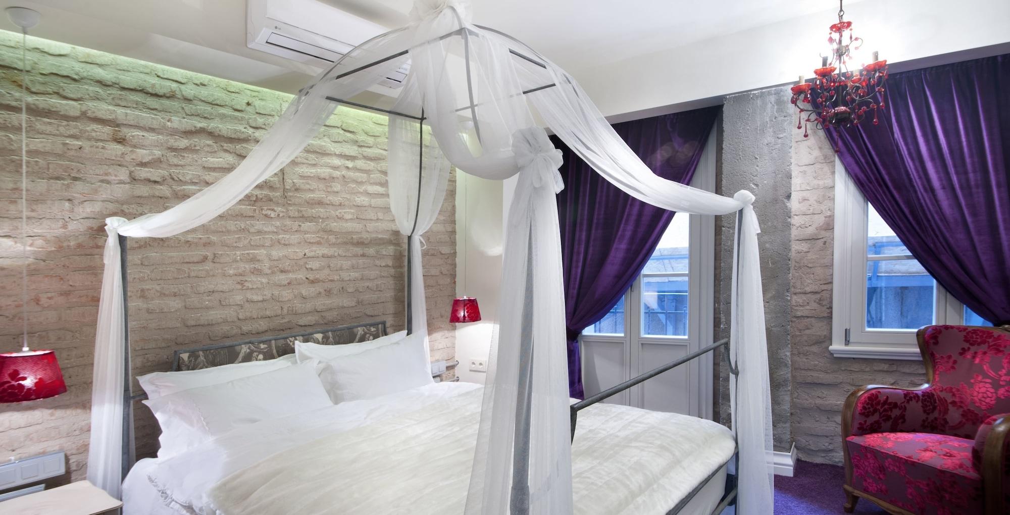 Nuru Ziya Hotel 2*