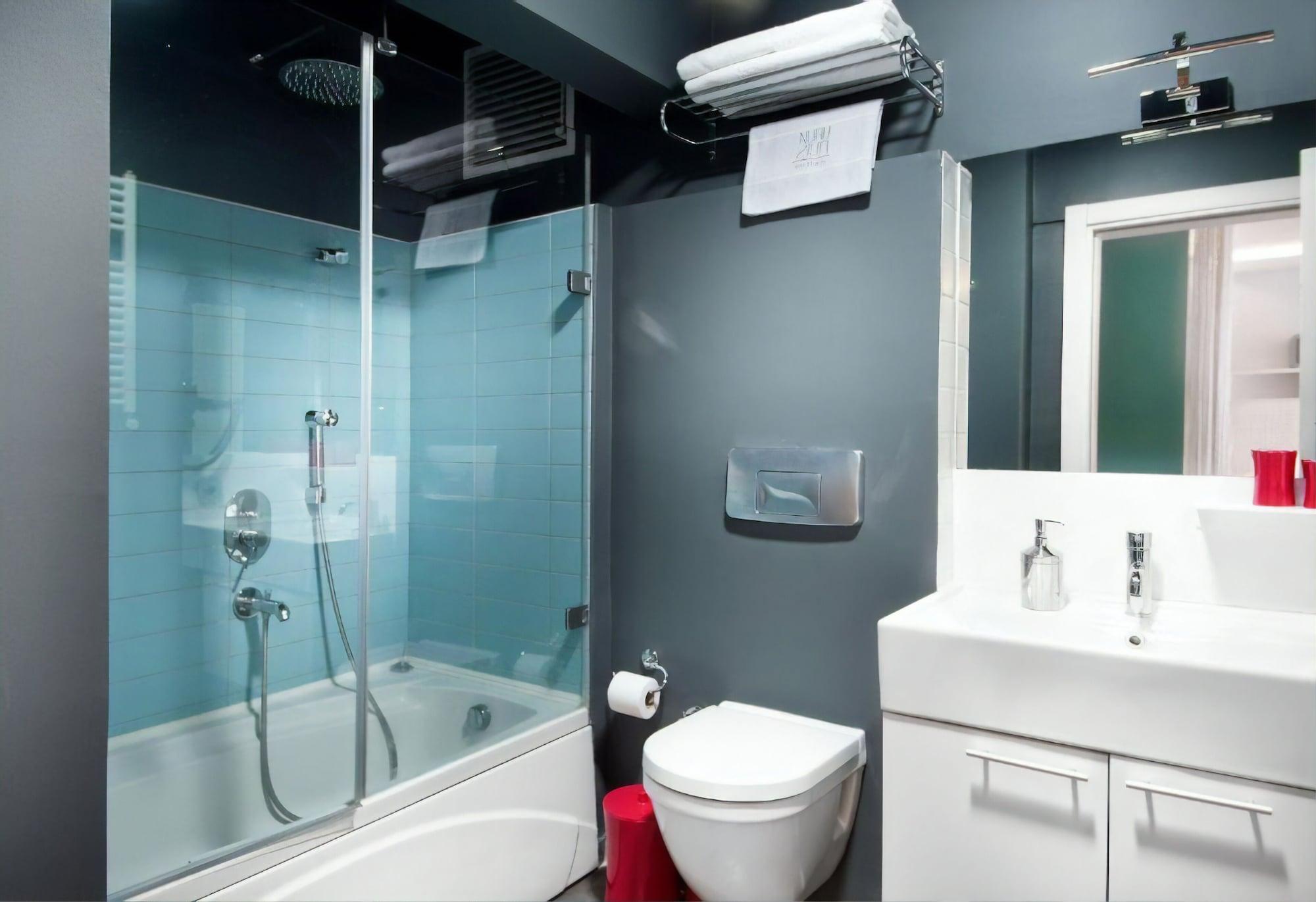 Hotel Nuru Ziya 2*