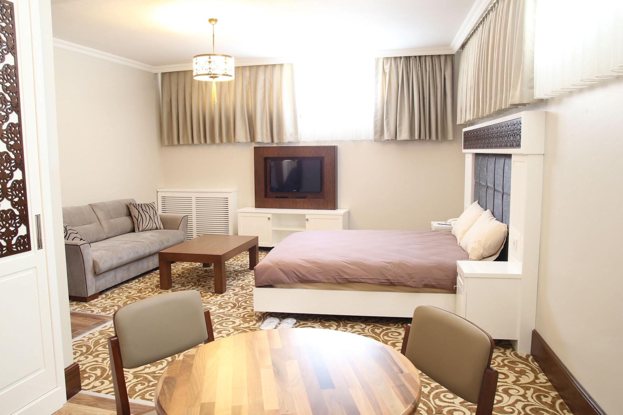 K Hotel 3*