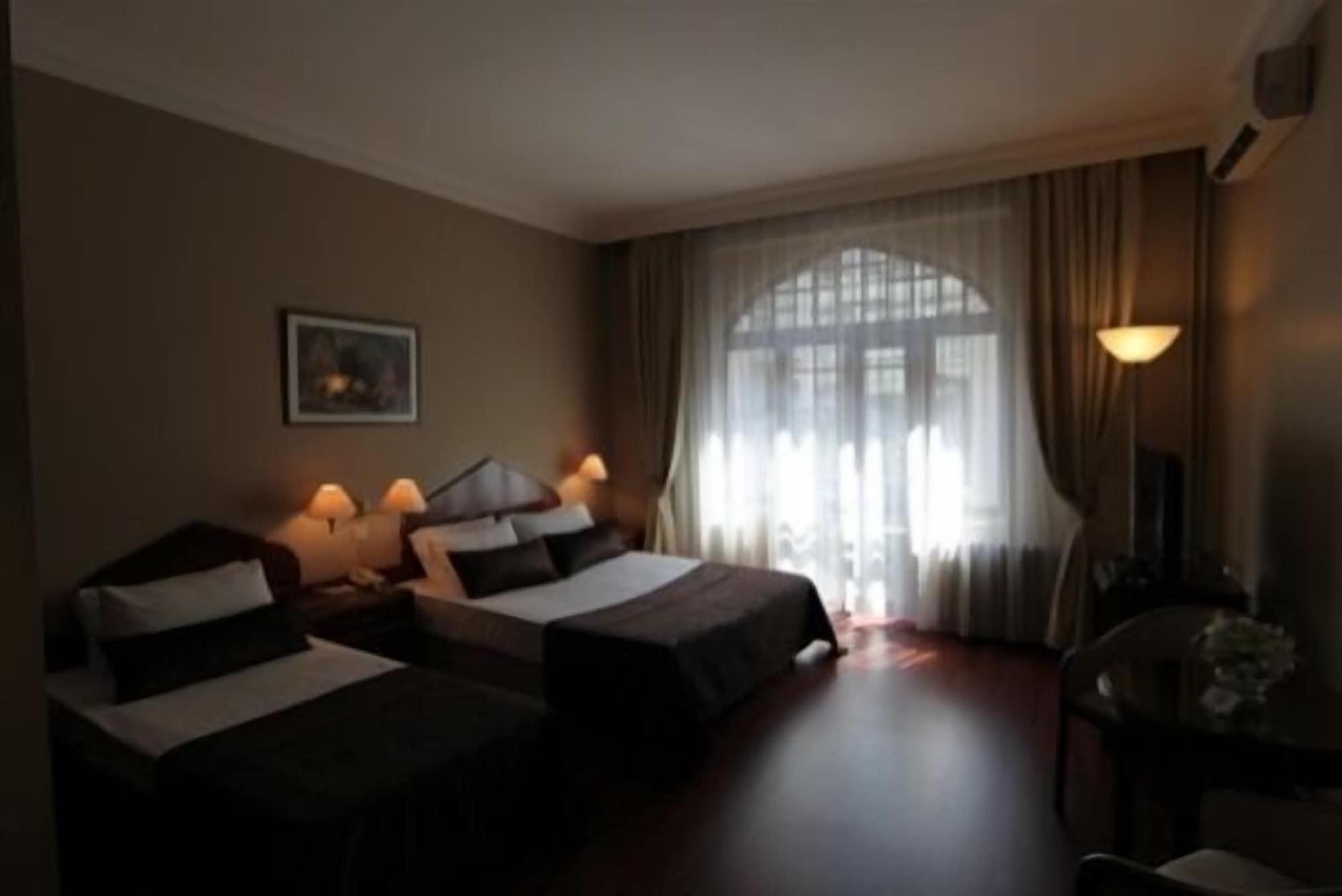 Vardar Palace - Special Category Otel 3*