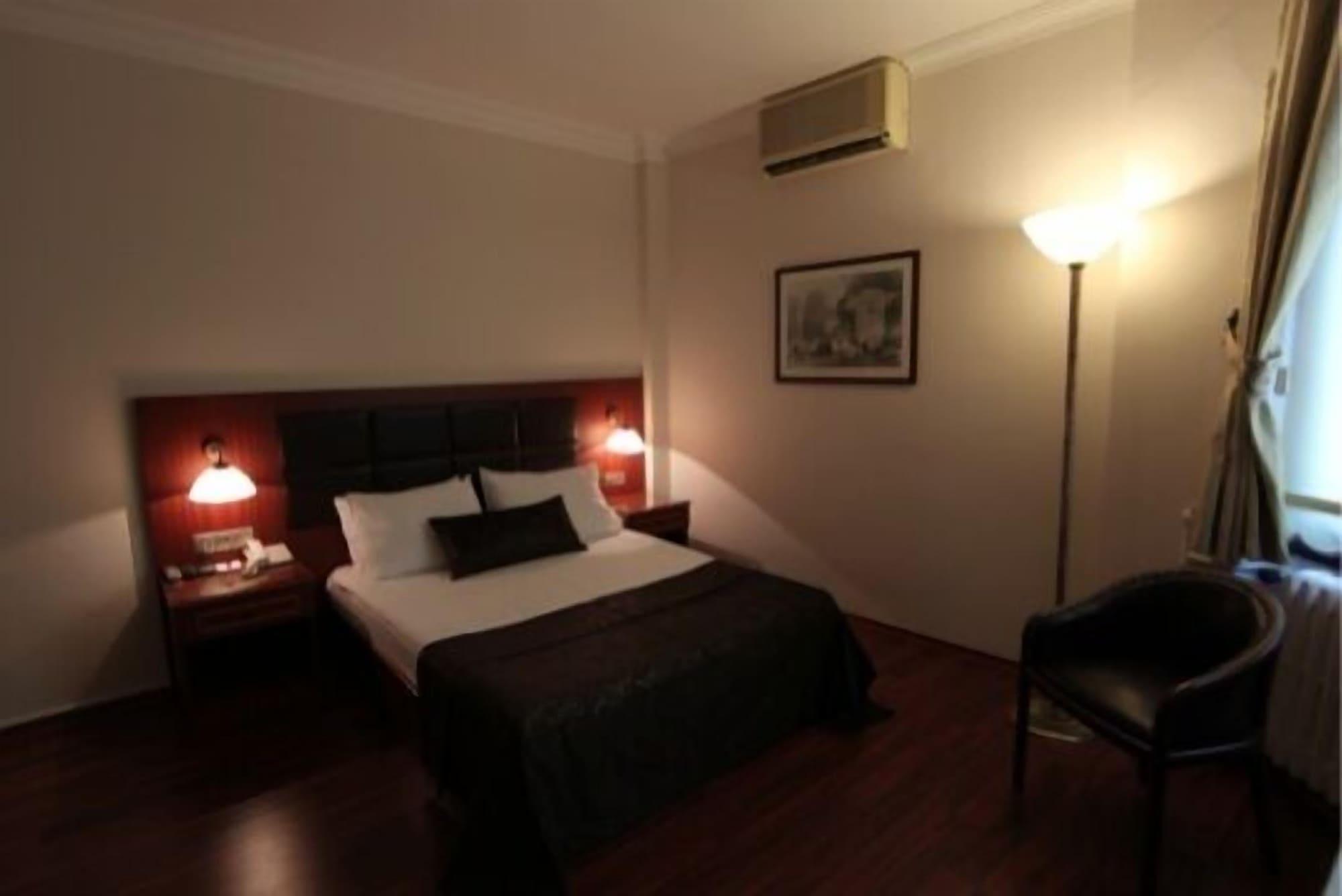Vardar Palace - Special Category Otel