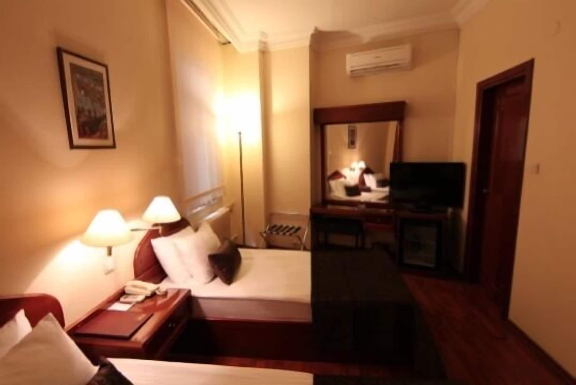 Vardar Palace - Special Category Otel 3*