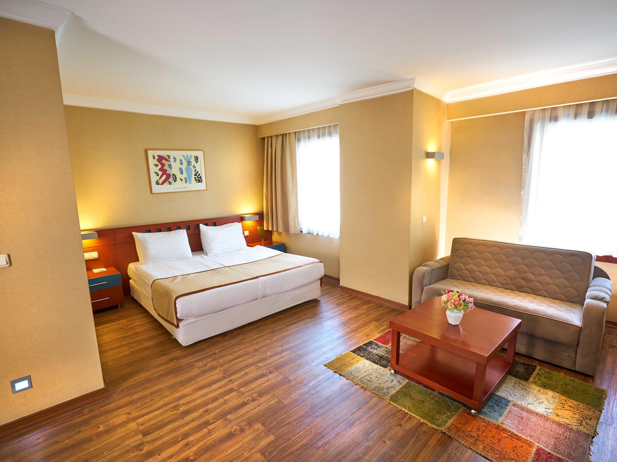 Feronya Hotel 4*