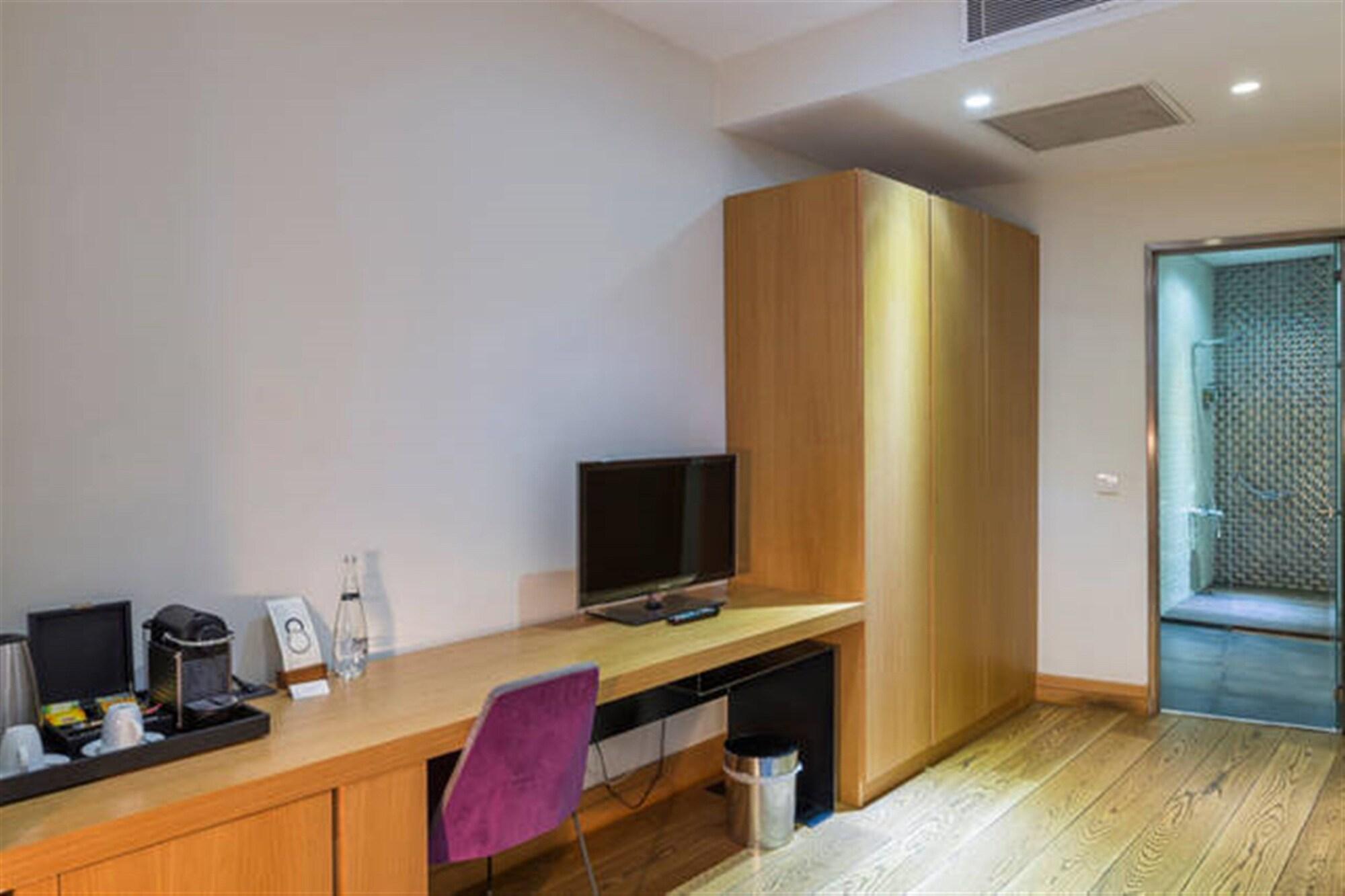 Misafir 8 Hotel
