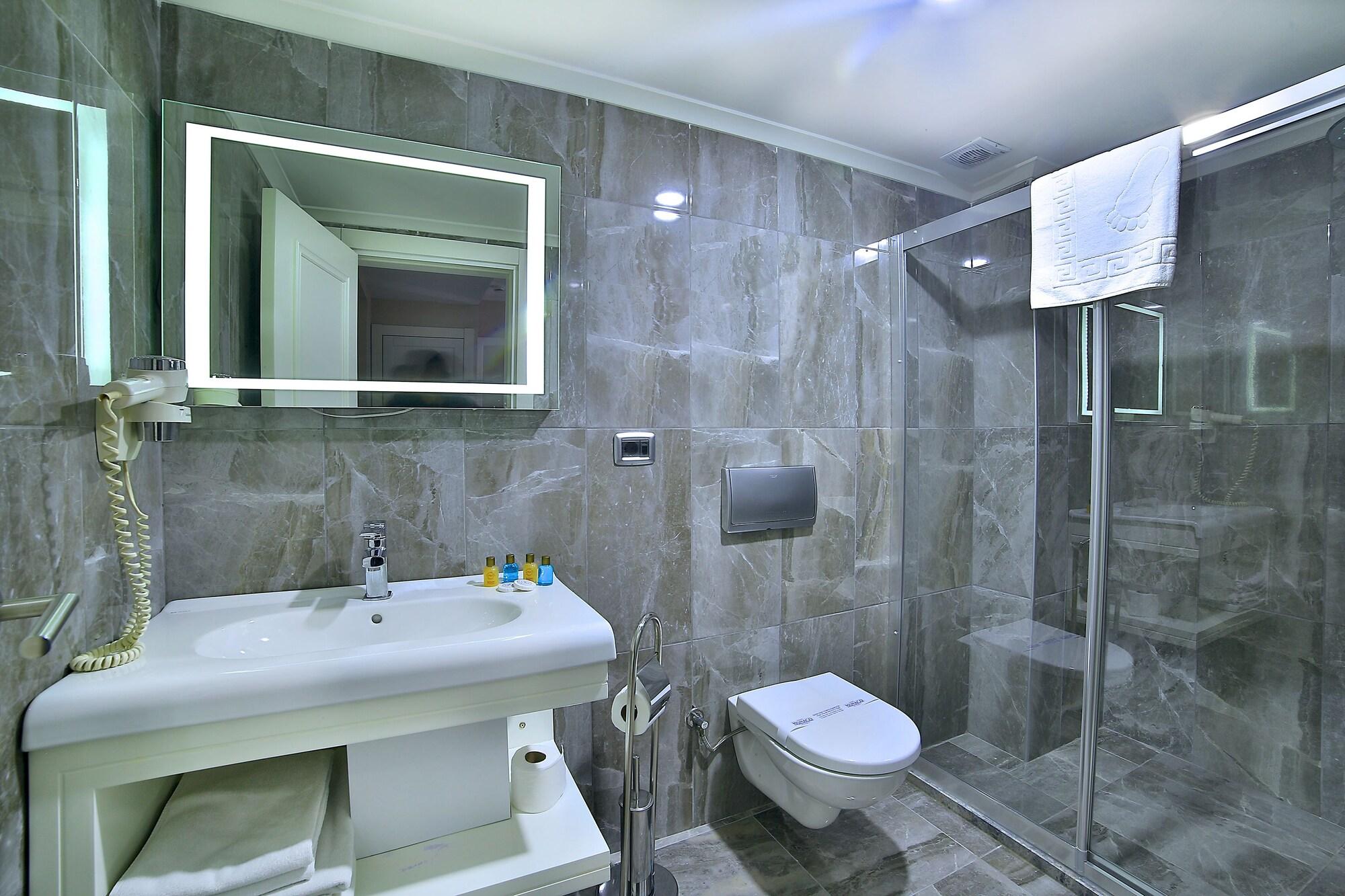 Monaco 4*