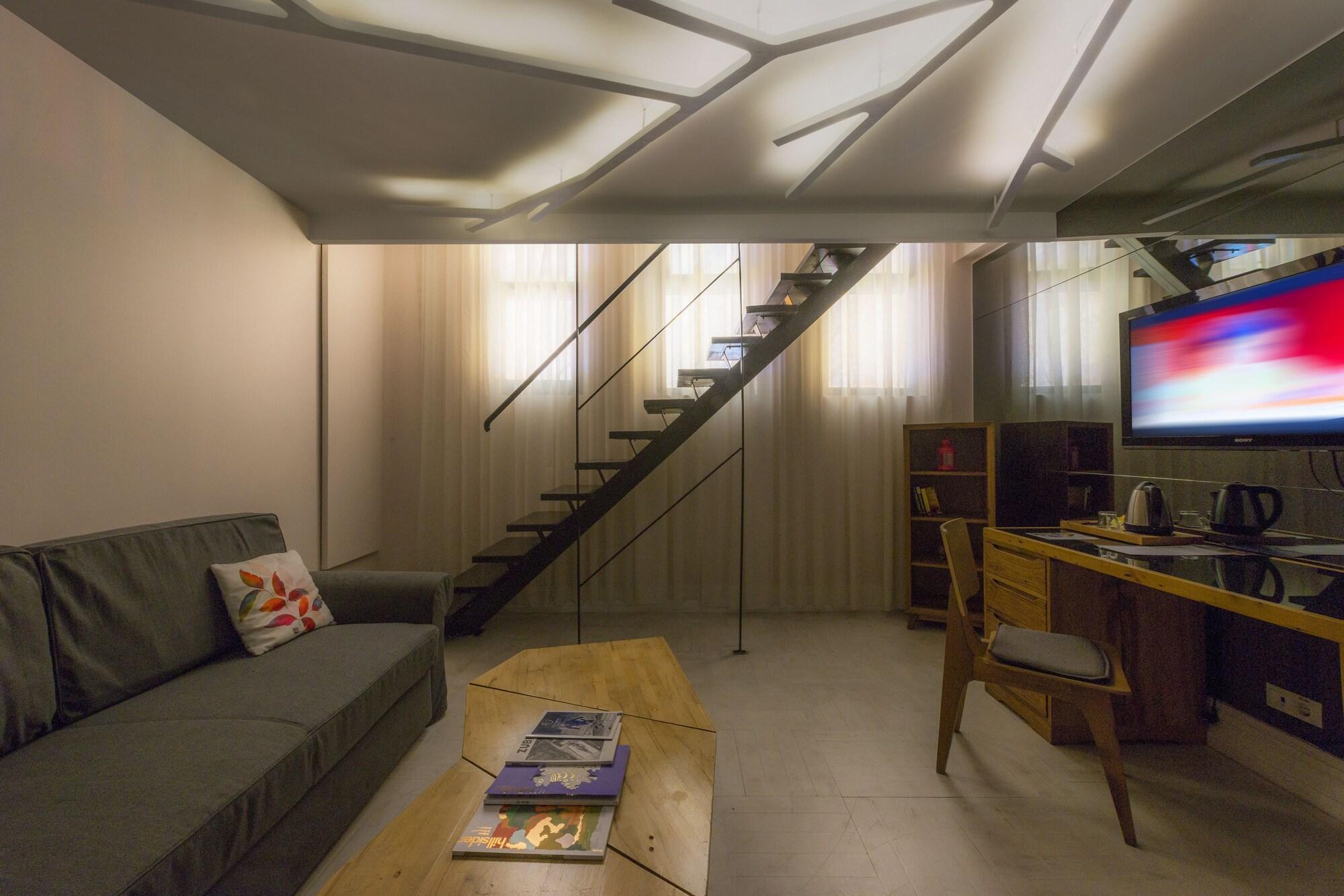 The Purl Hotel
