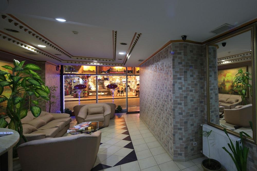 Hotel Kafkas 3*