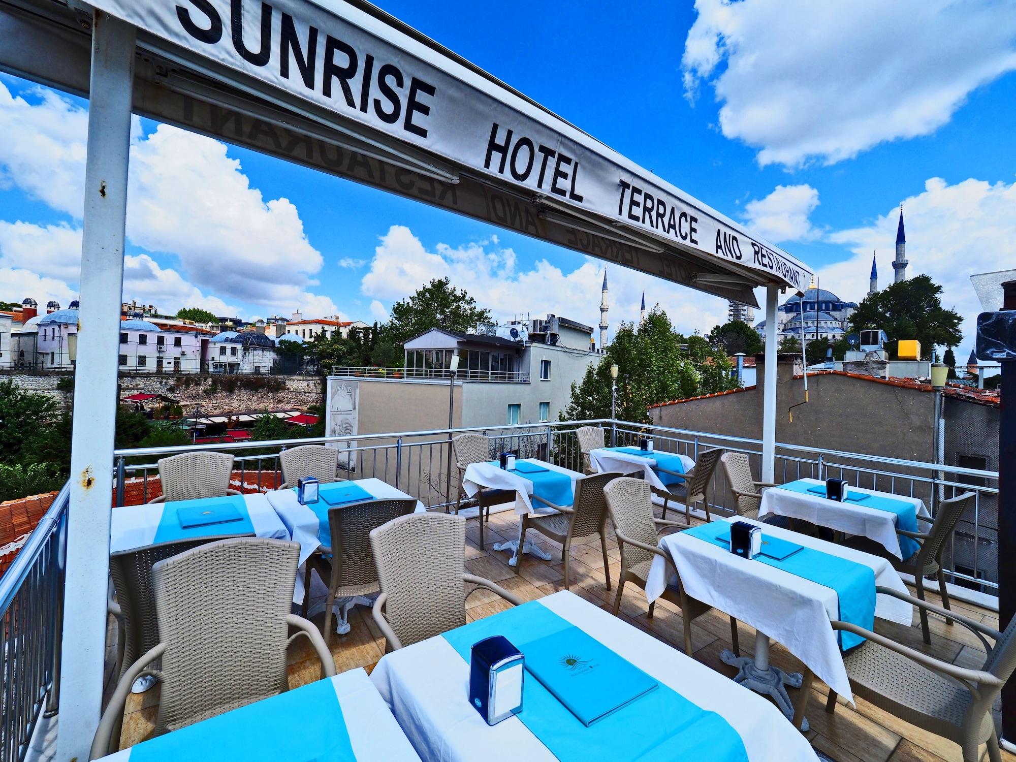 Hotel The Sunrise 3*