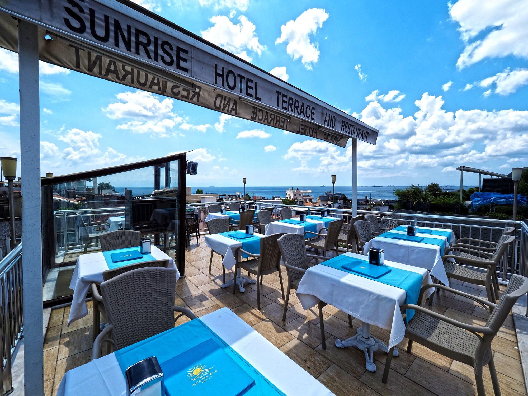 The Sunrise Hotel 3*
