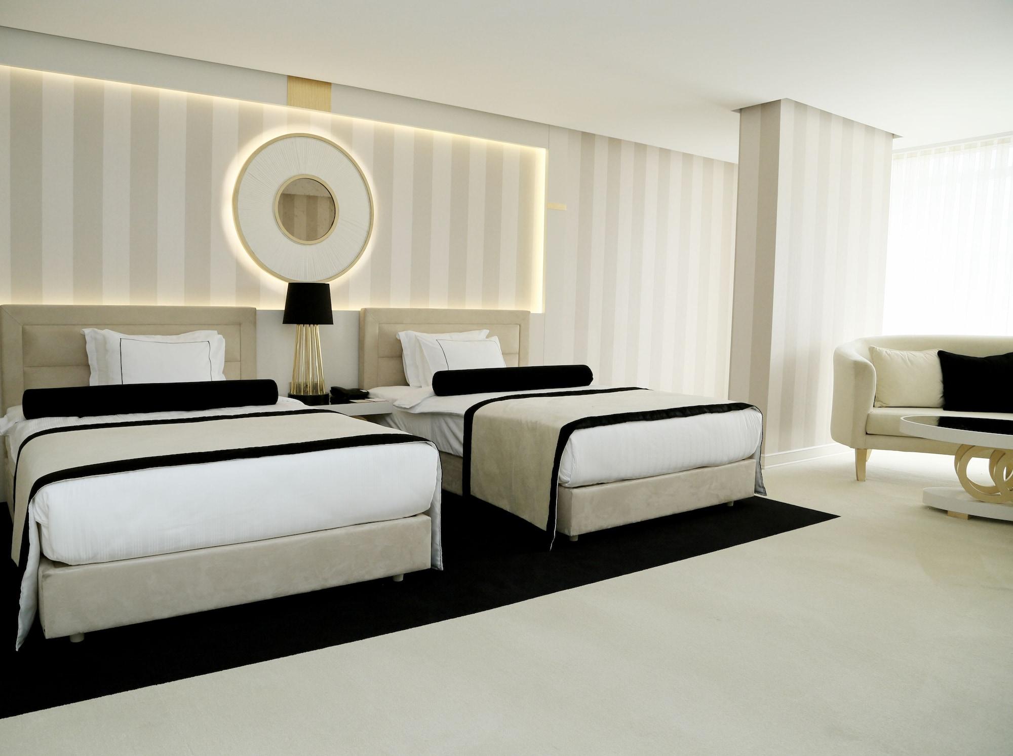 Hotel Ramada & Sisli 4*