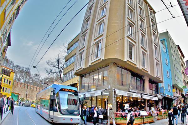 Neda Hotel 4*