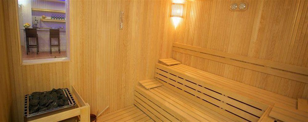 Hotel The