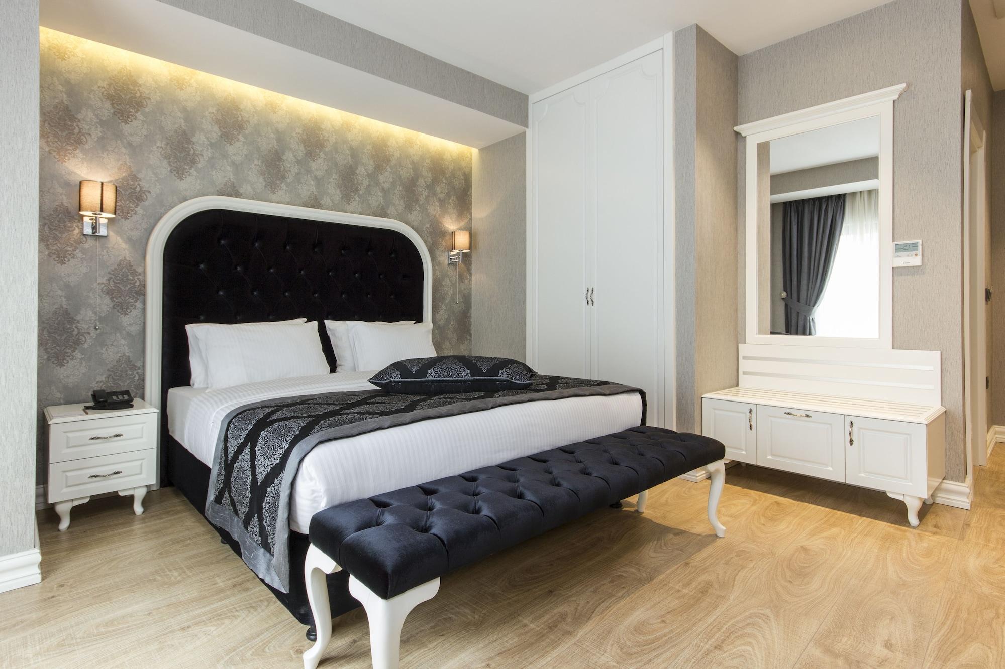Hotel Dencity & 4*