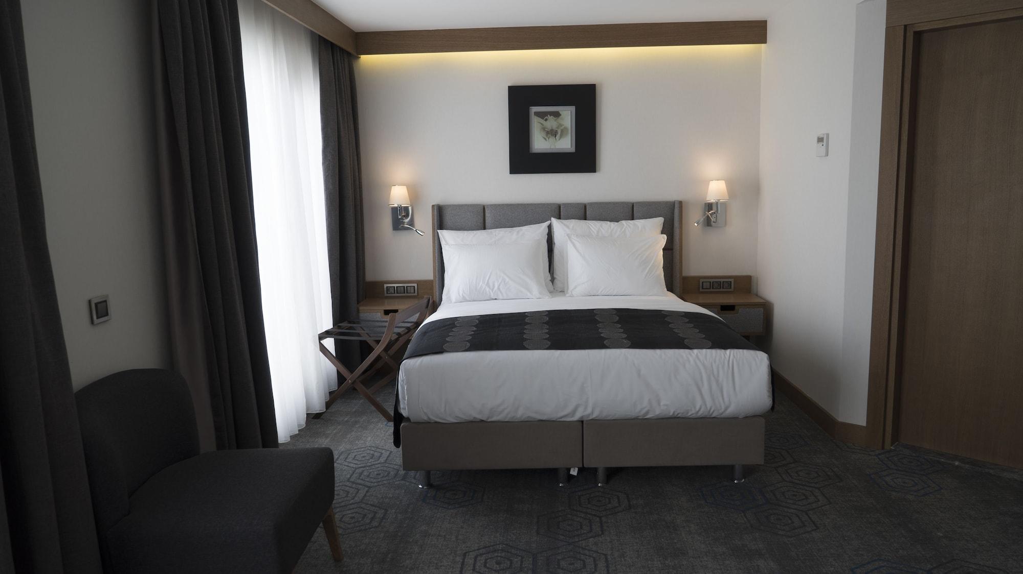 Yuksel Yenikapi Hotel 4*