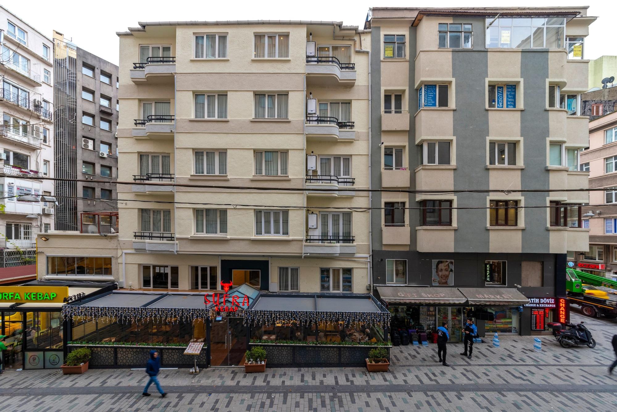 Sufra Aparthotel 2*
