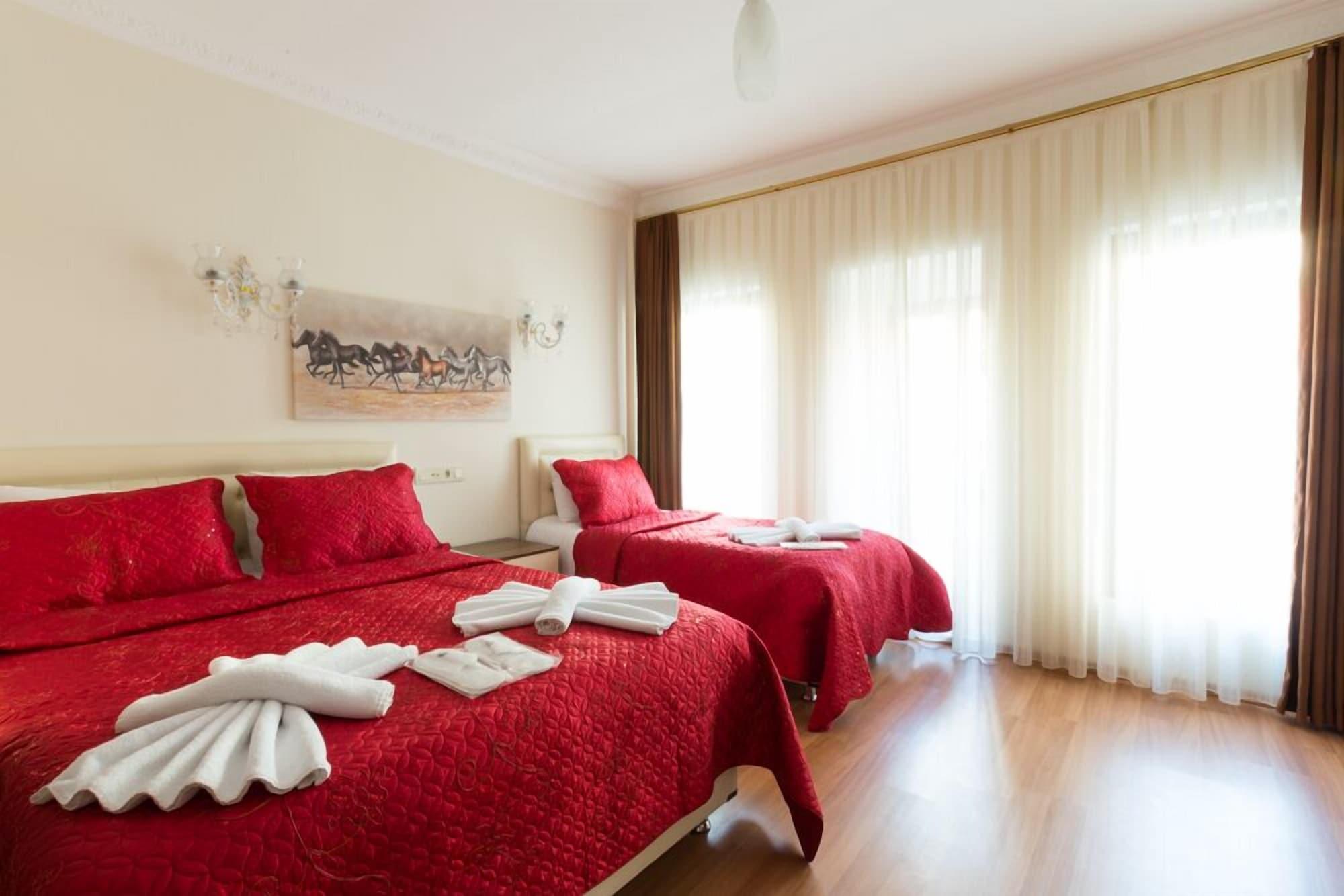 Zendy Hotel 2*