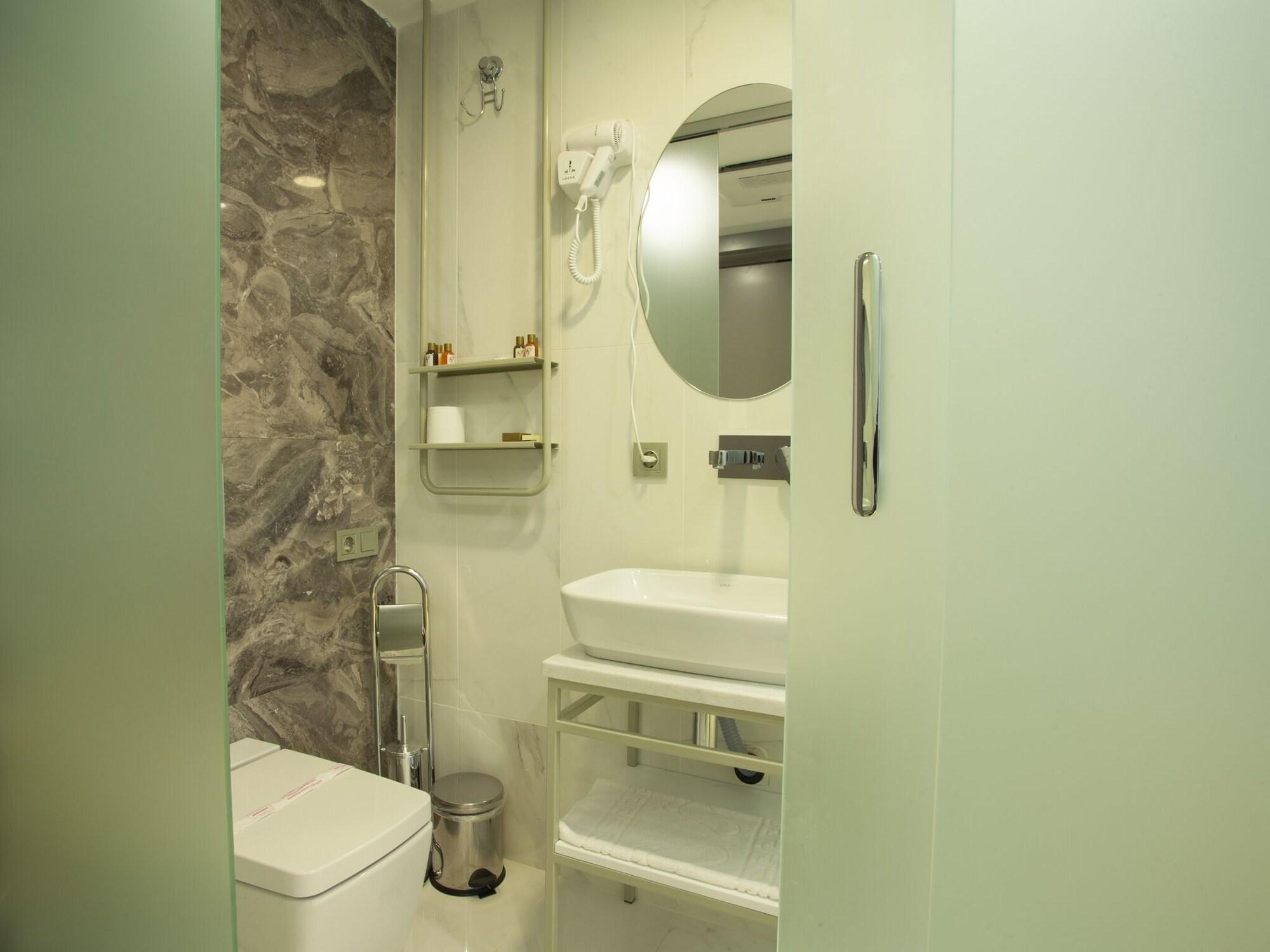 Taksim V Hotel 3*