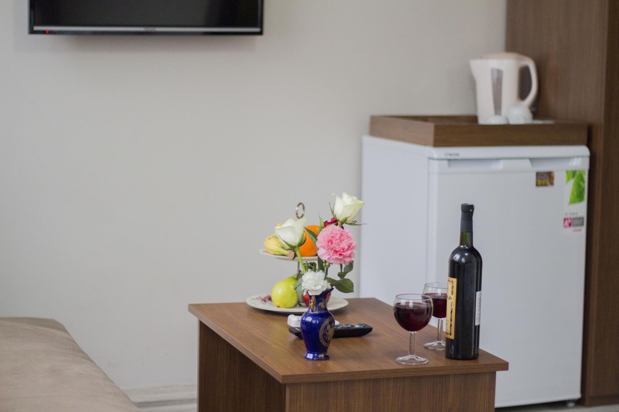 Carina Aparthotel 3*