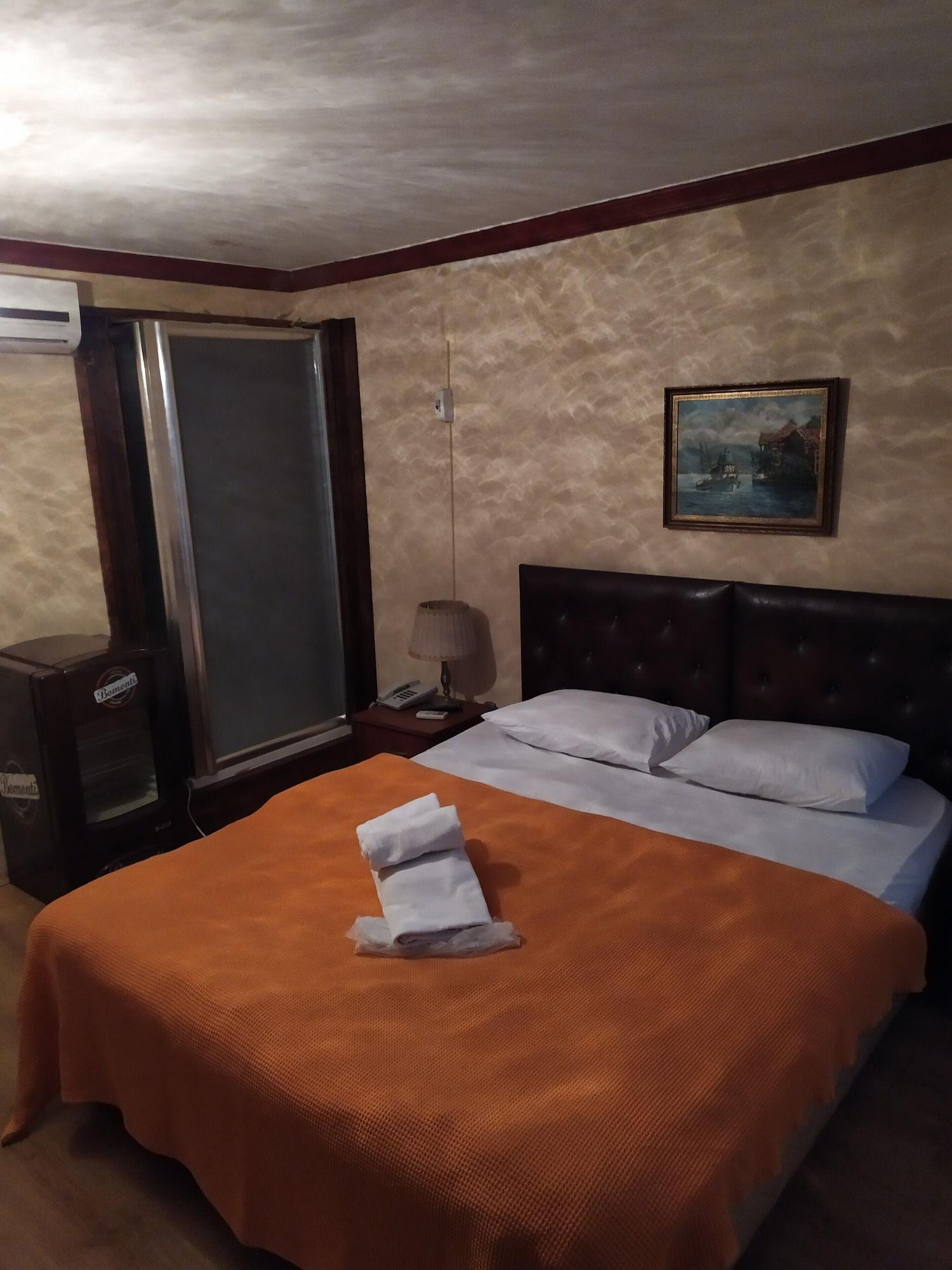 Irish Hotel 2*
