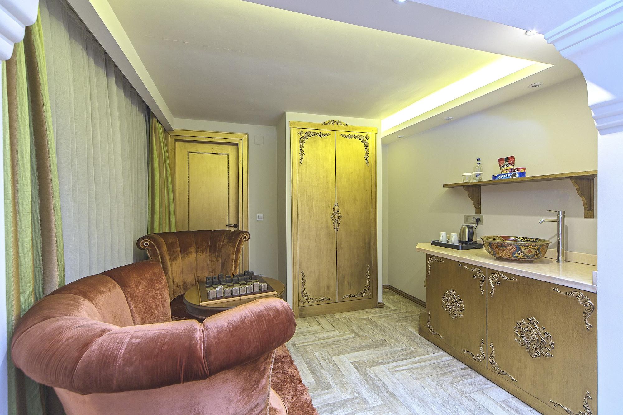 Hotel Artdeco 3*