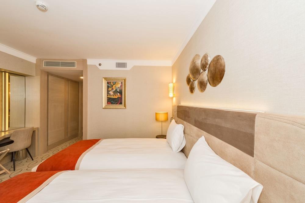 Mare Park & Hotel 4*