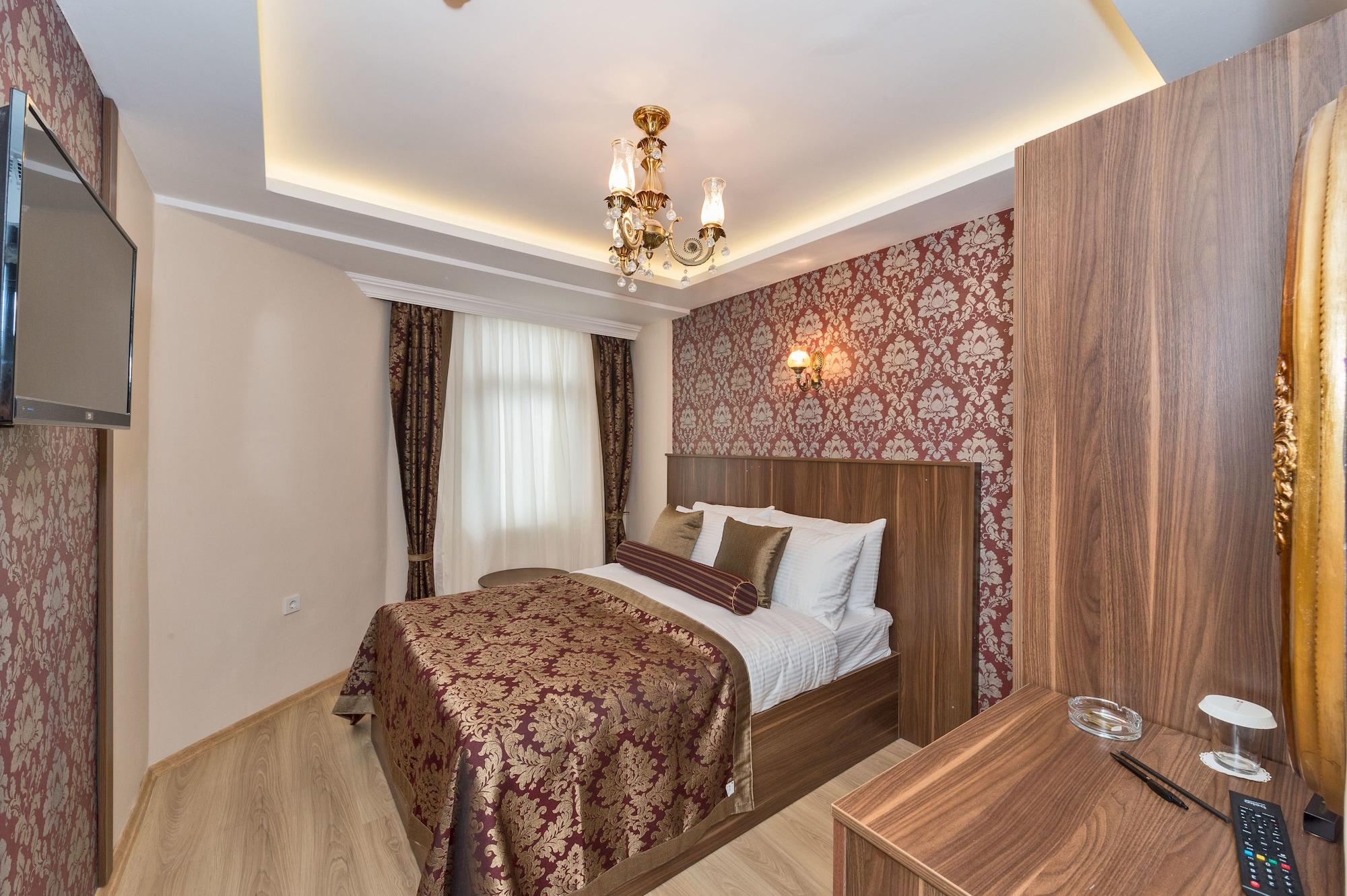Marmara Place Old Hotel 4*