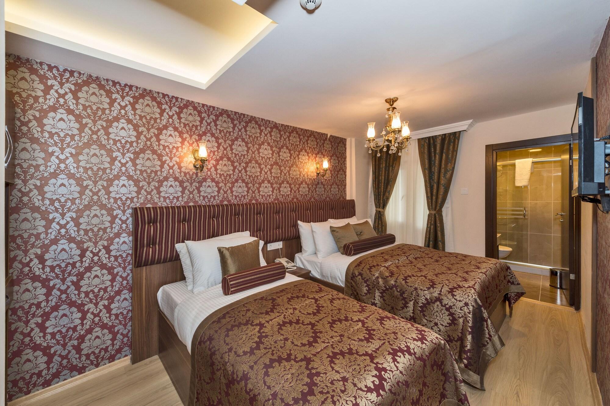 Marmara Place Old Hotel Istanbul