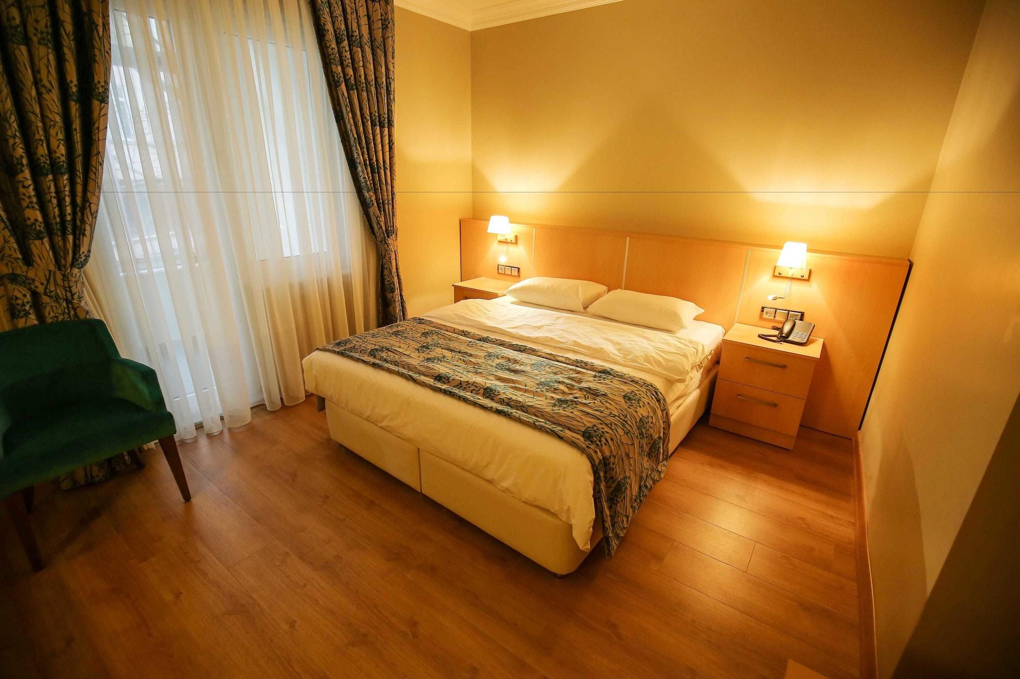 Artika Otel 2*