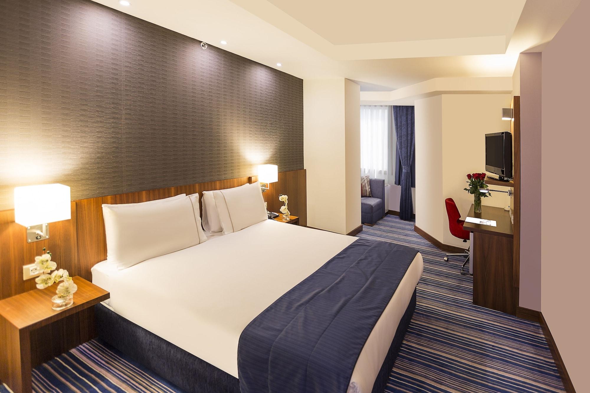 Taxim Express Bosphorus 4*