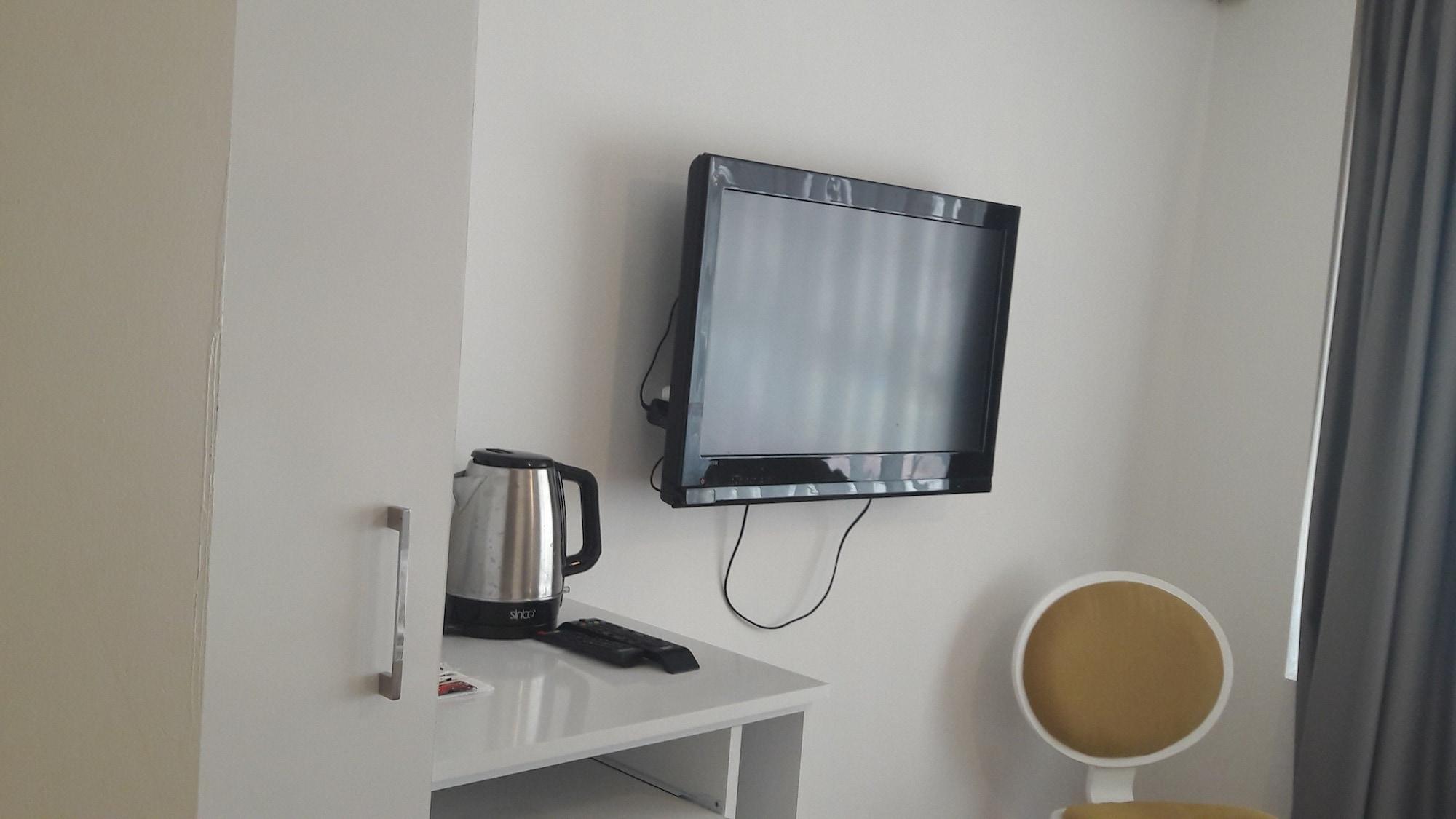 Liva Aparthotel 3*