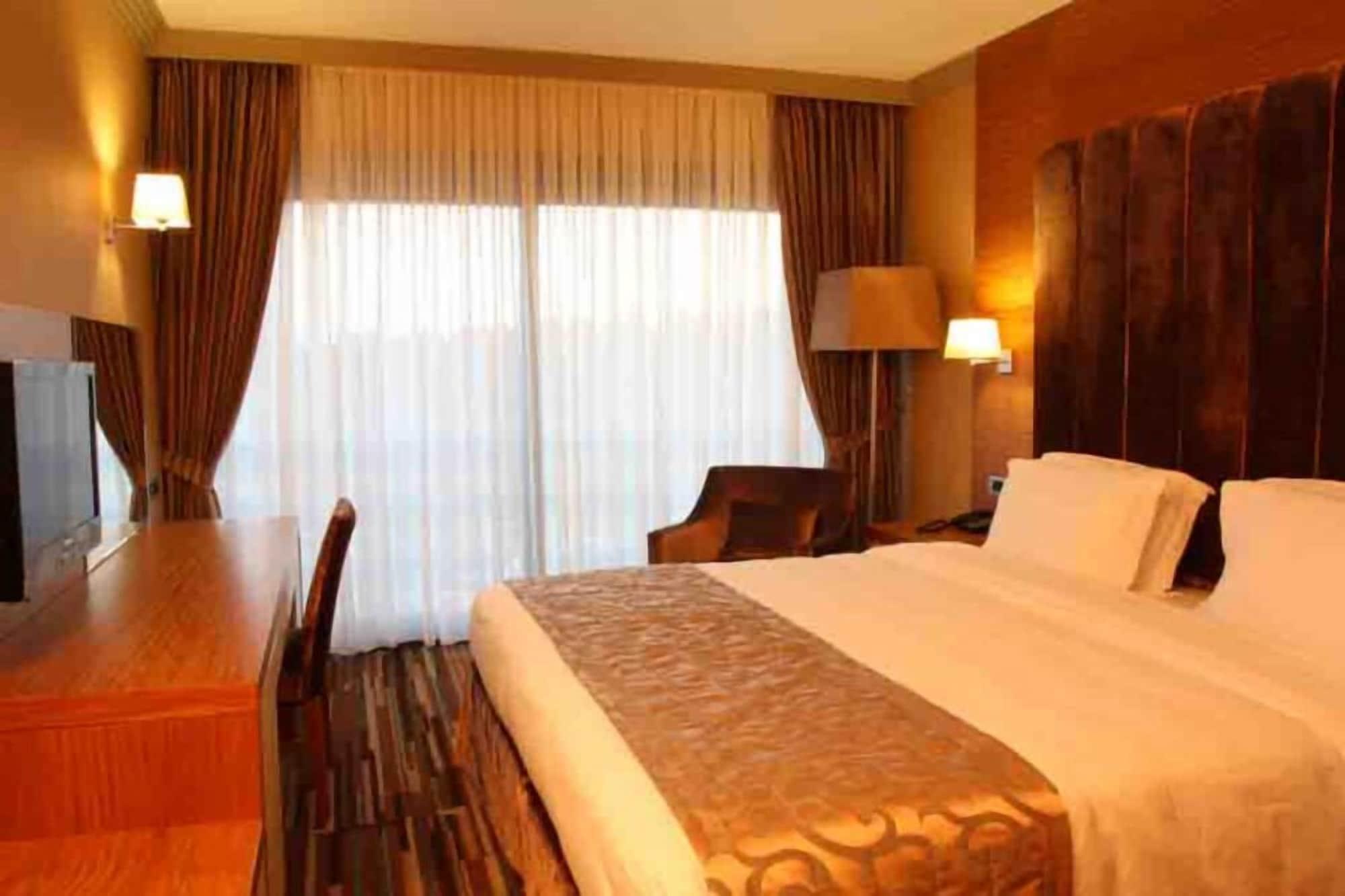 Volley 4* Istanbul