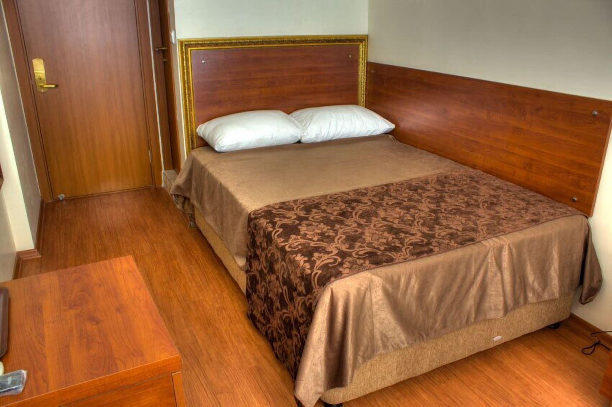 Real Life Hotel