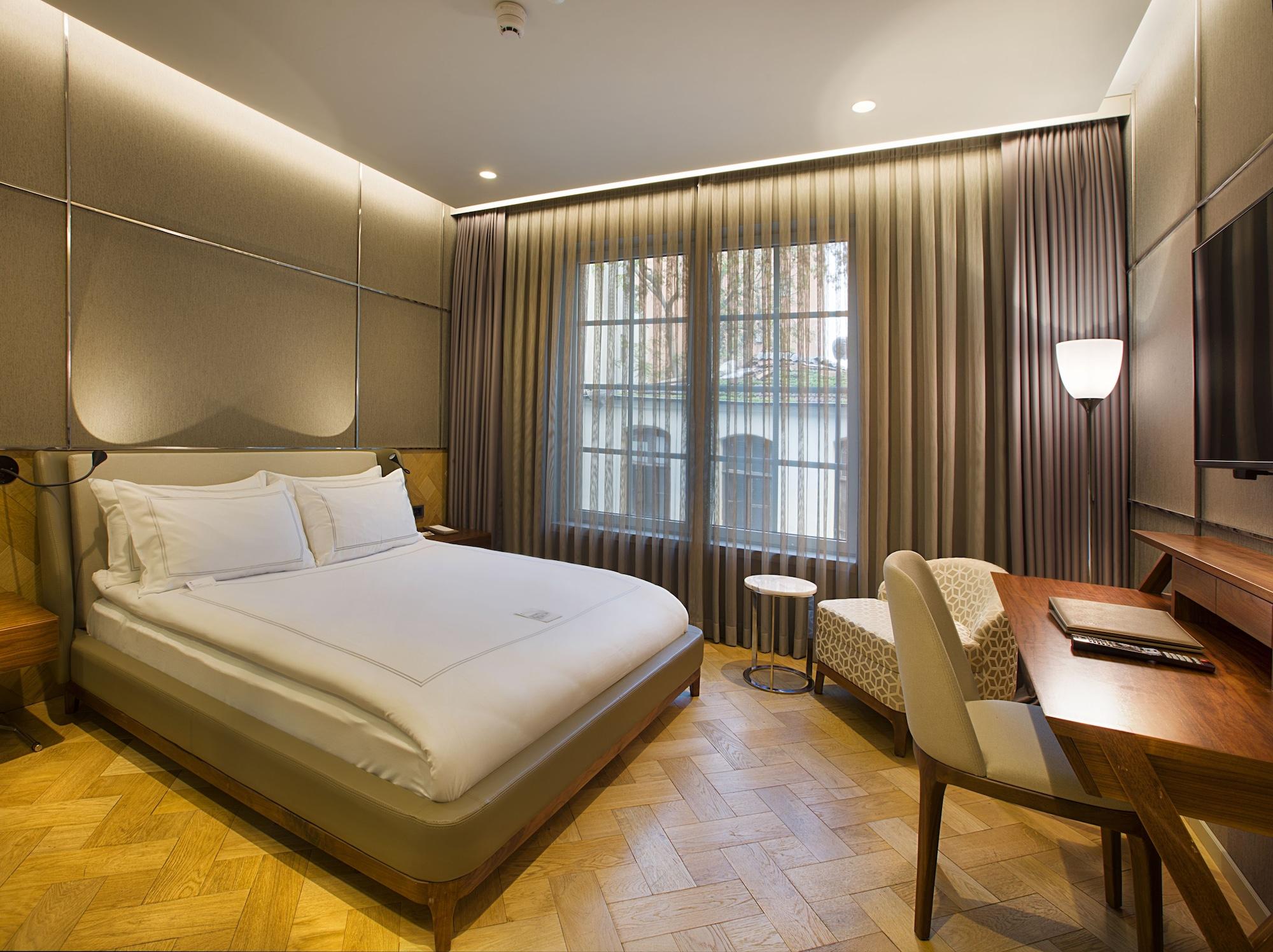 Fer Hotel