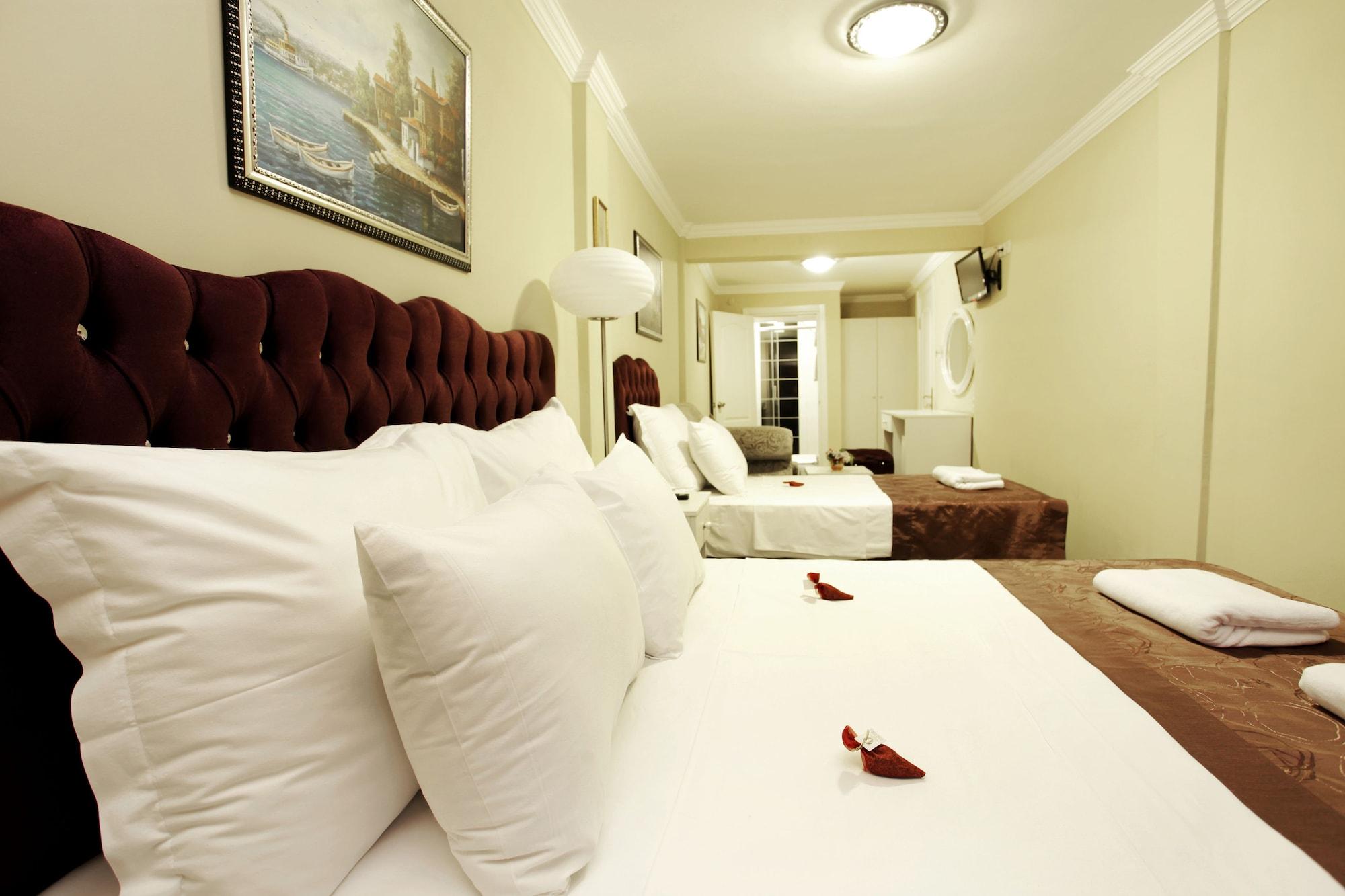 Spinel - Old Hotel Istanbul