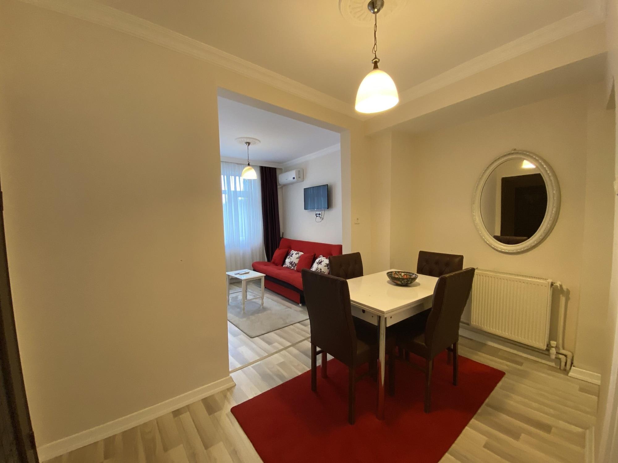 Spinel - Old Hotel