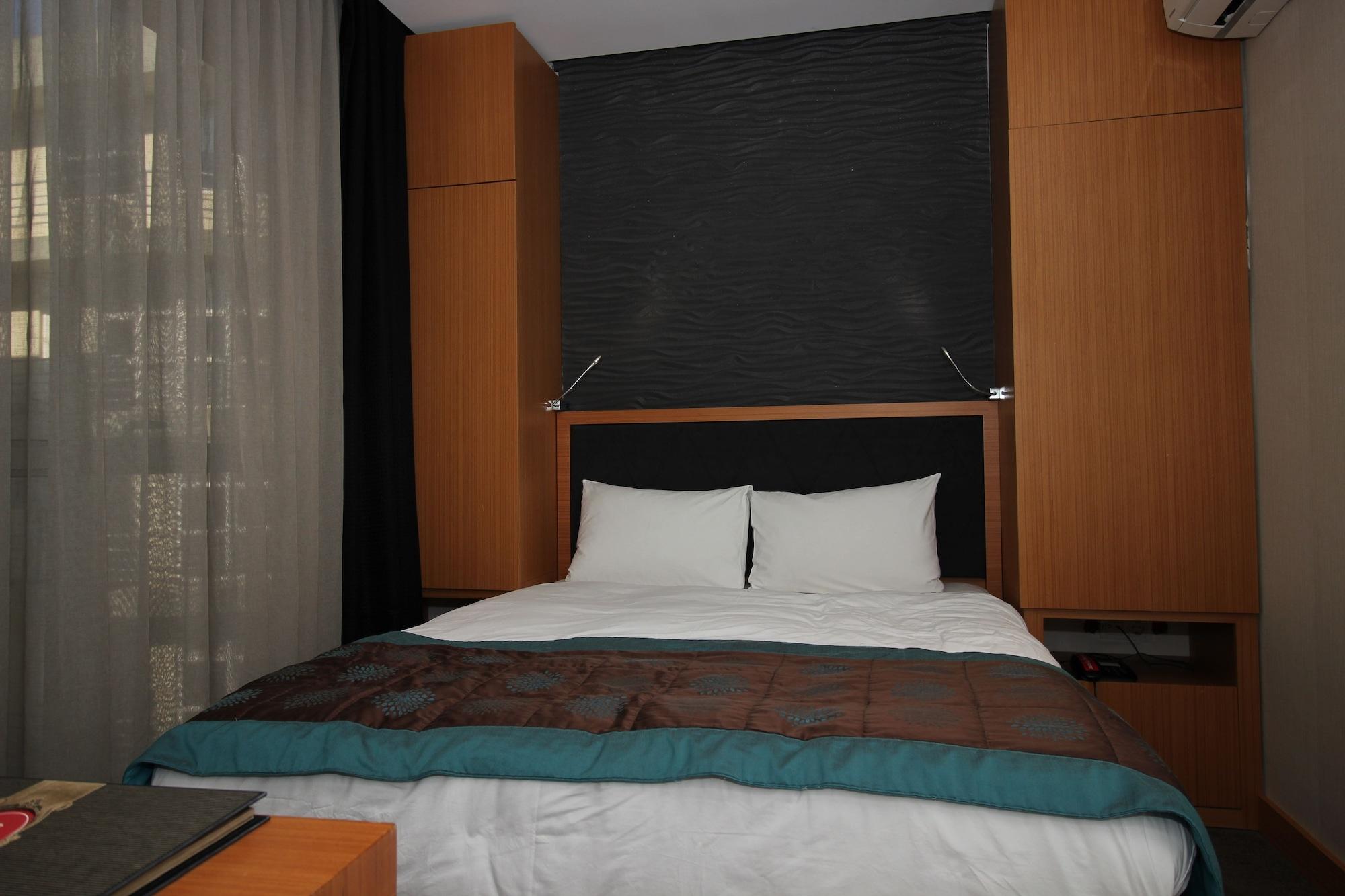 Le Marde Istanbul