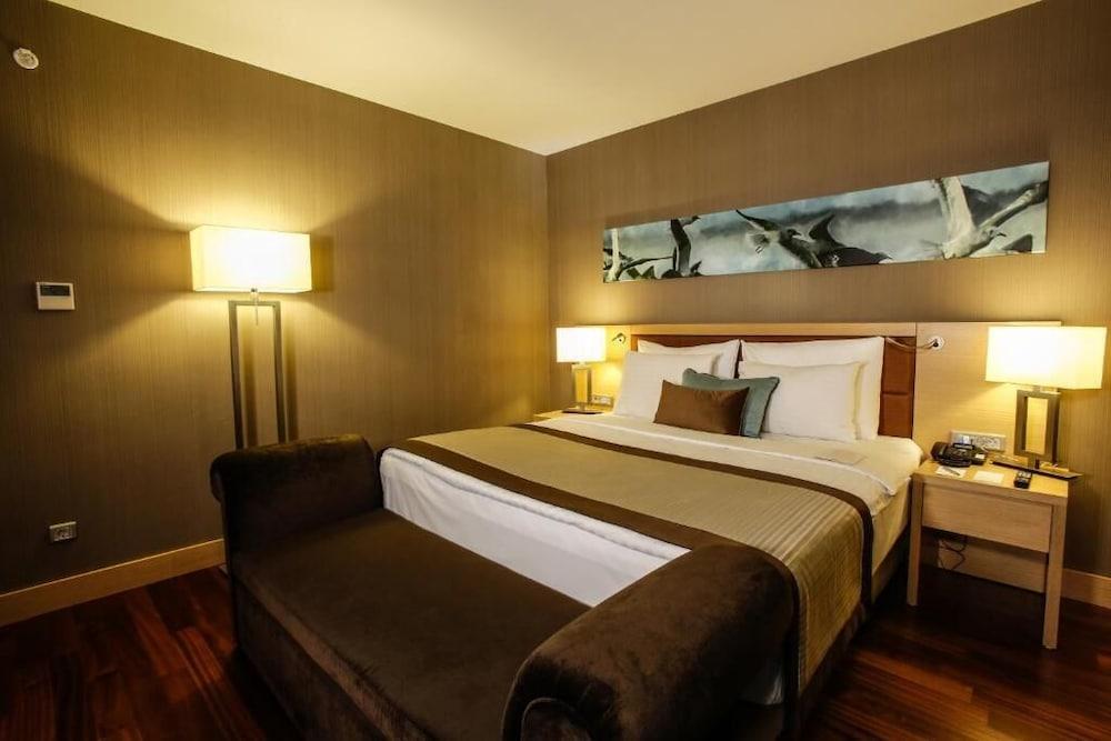 Dedeman Bostanci & Convention Center