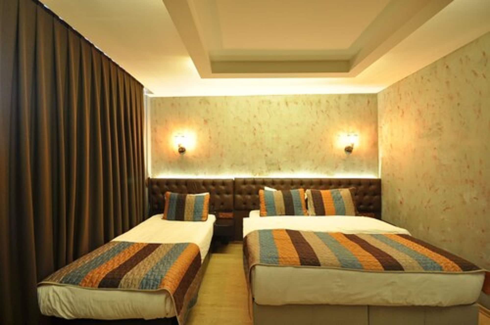 Retropera Hotel 2*