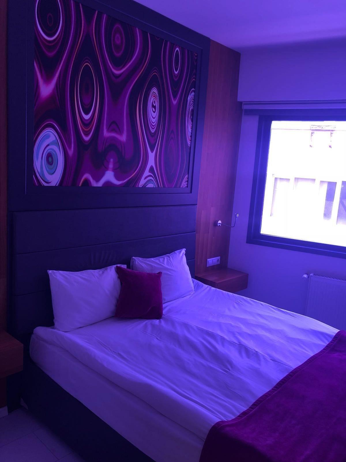 Black Aparthotel
