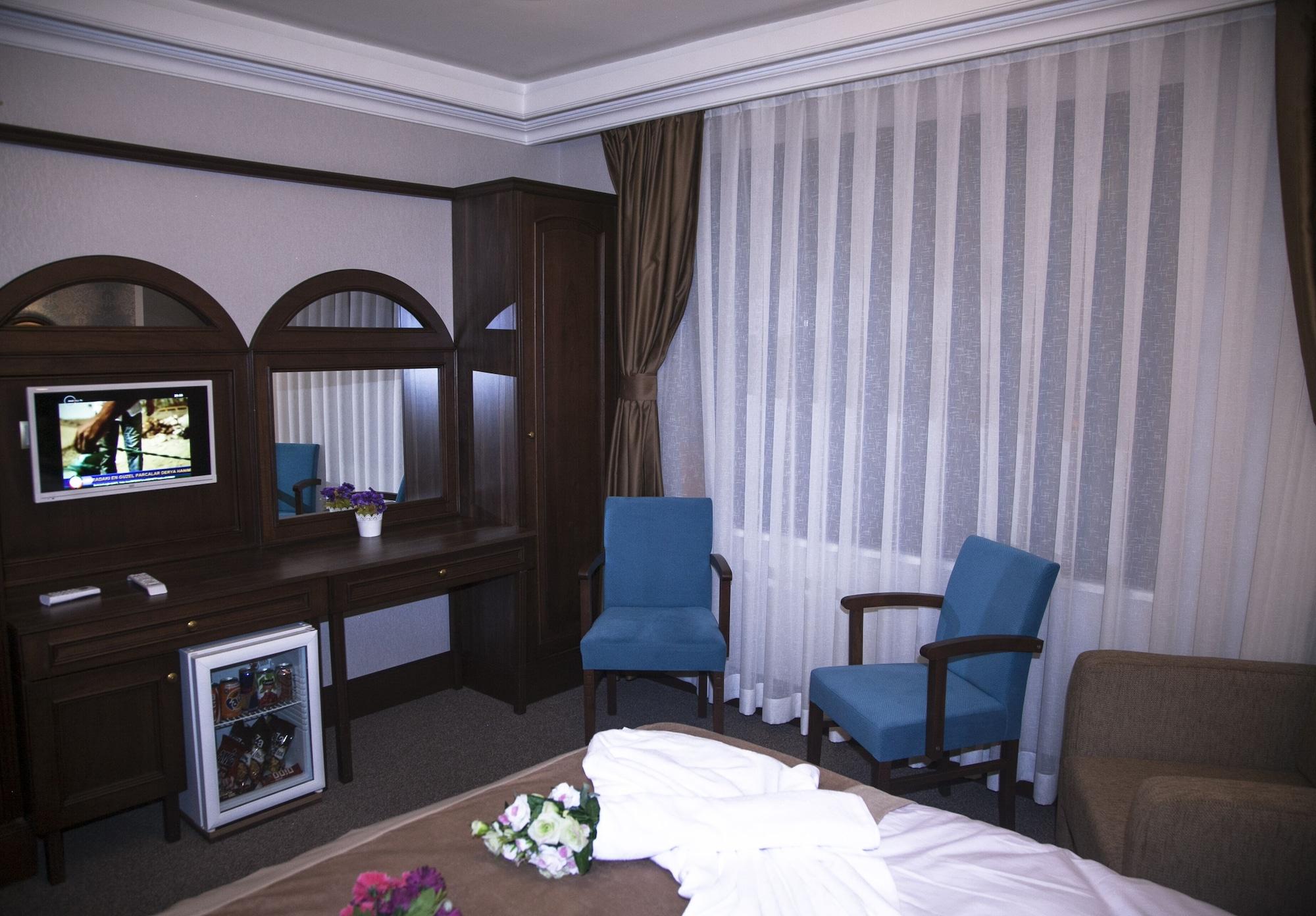 Hotel Golden Pen 3*