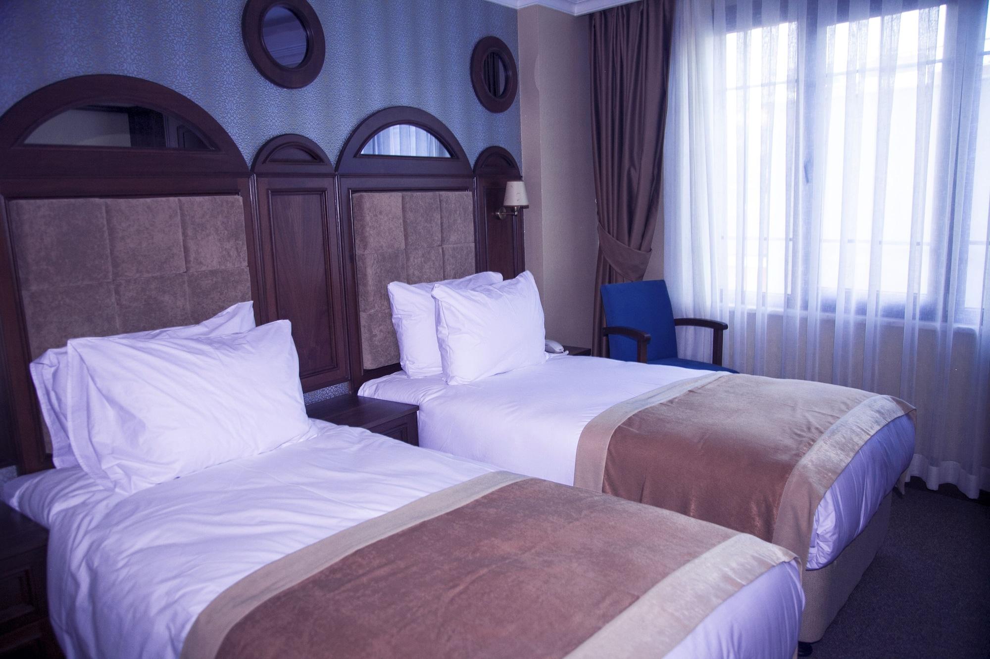 Golden Pen Hotel 3*