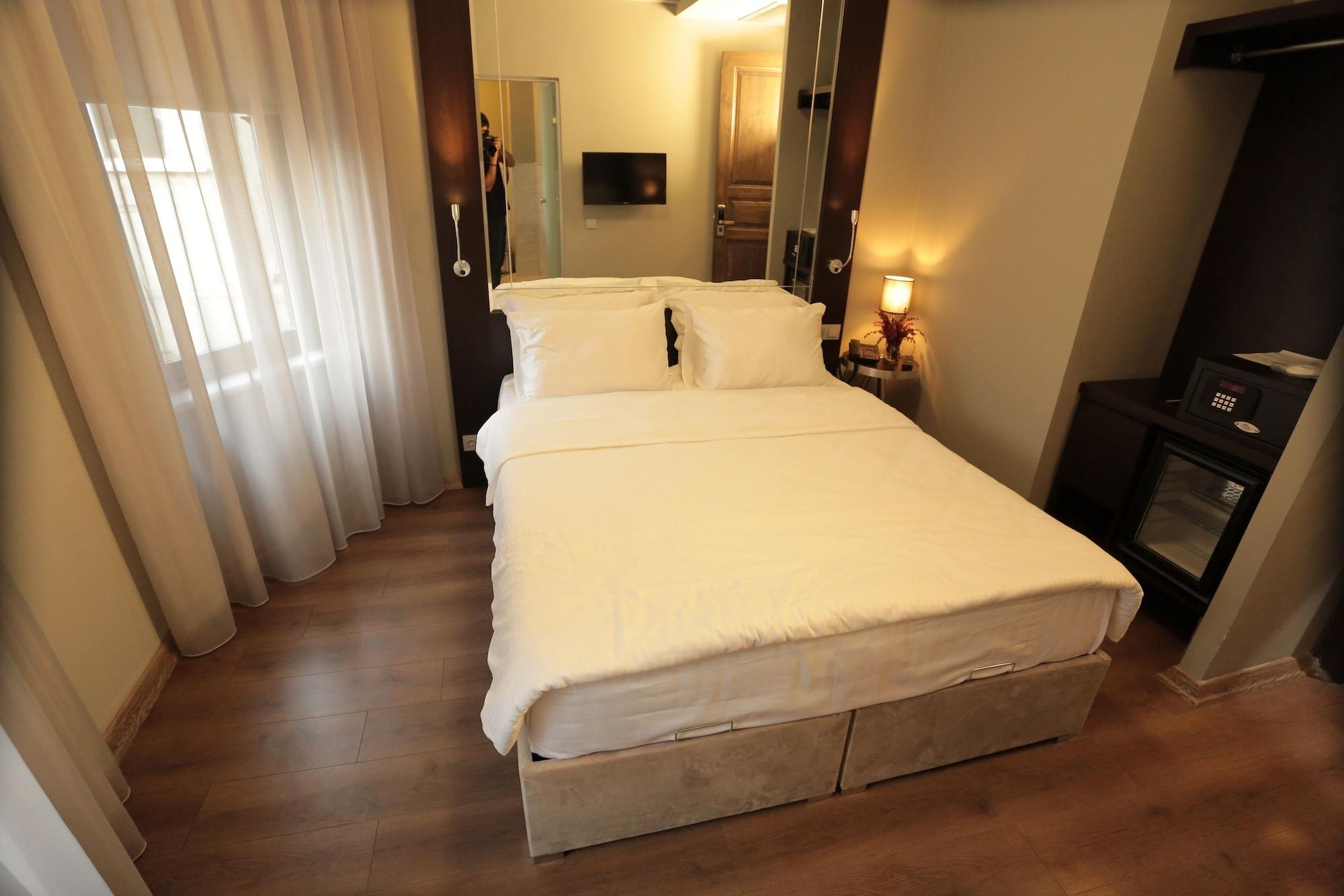 Ferman Pera Otel 3*