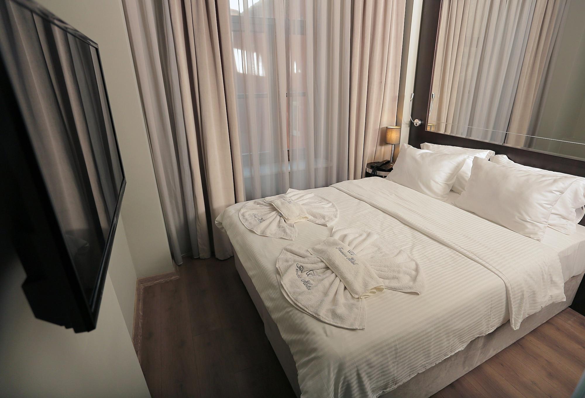 Ferman Pera Otel 3*