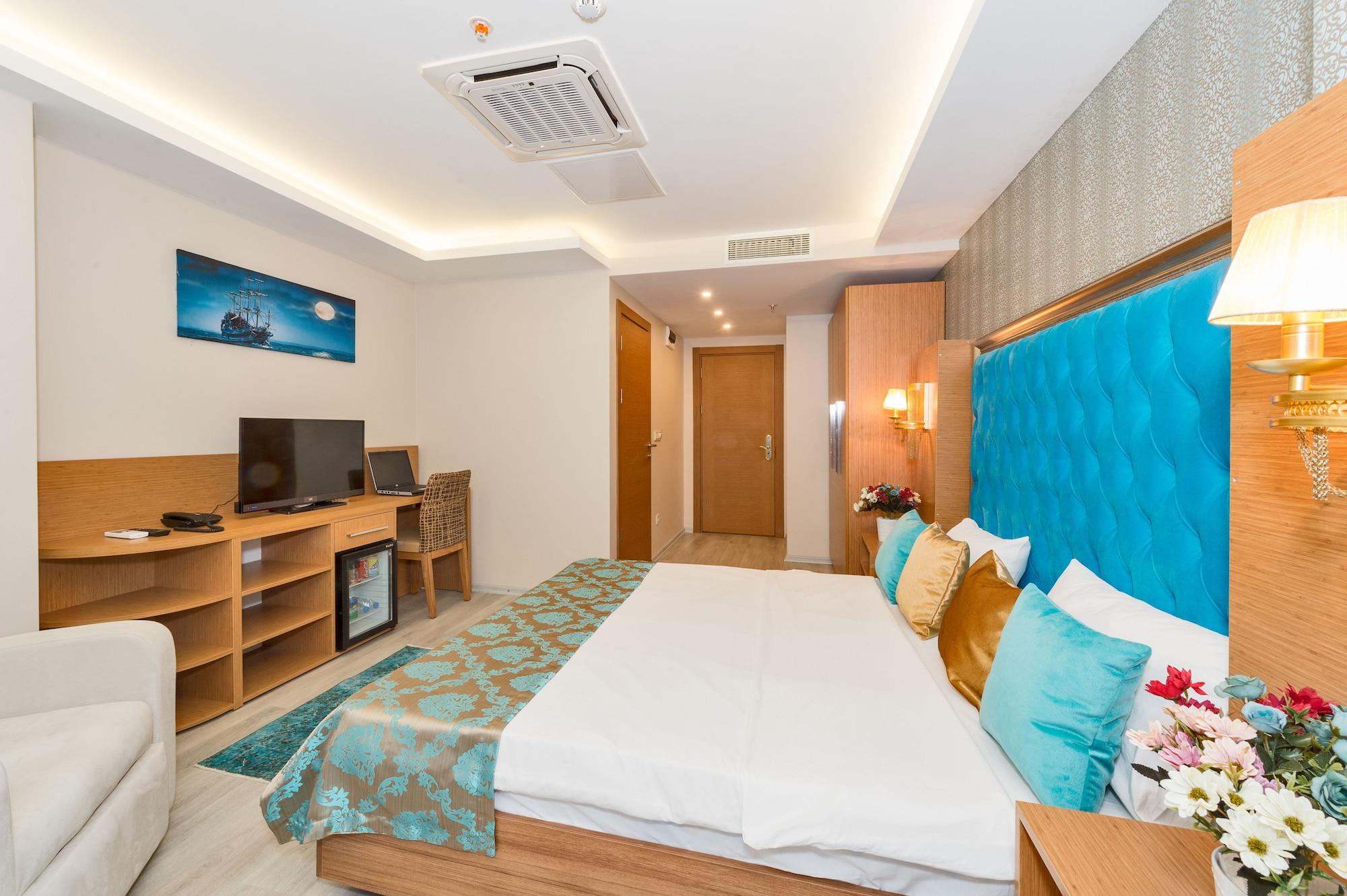 Hotel Grand Palace