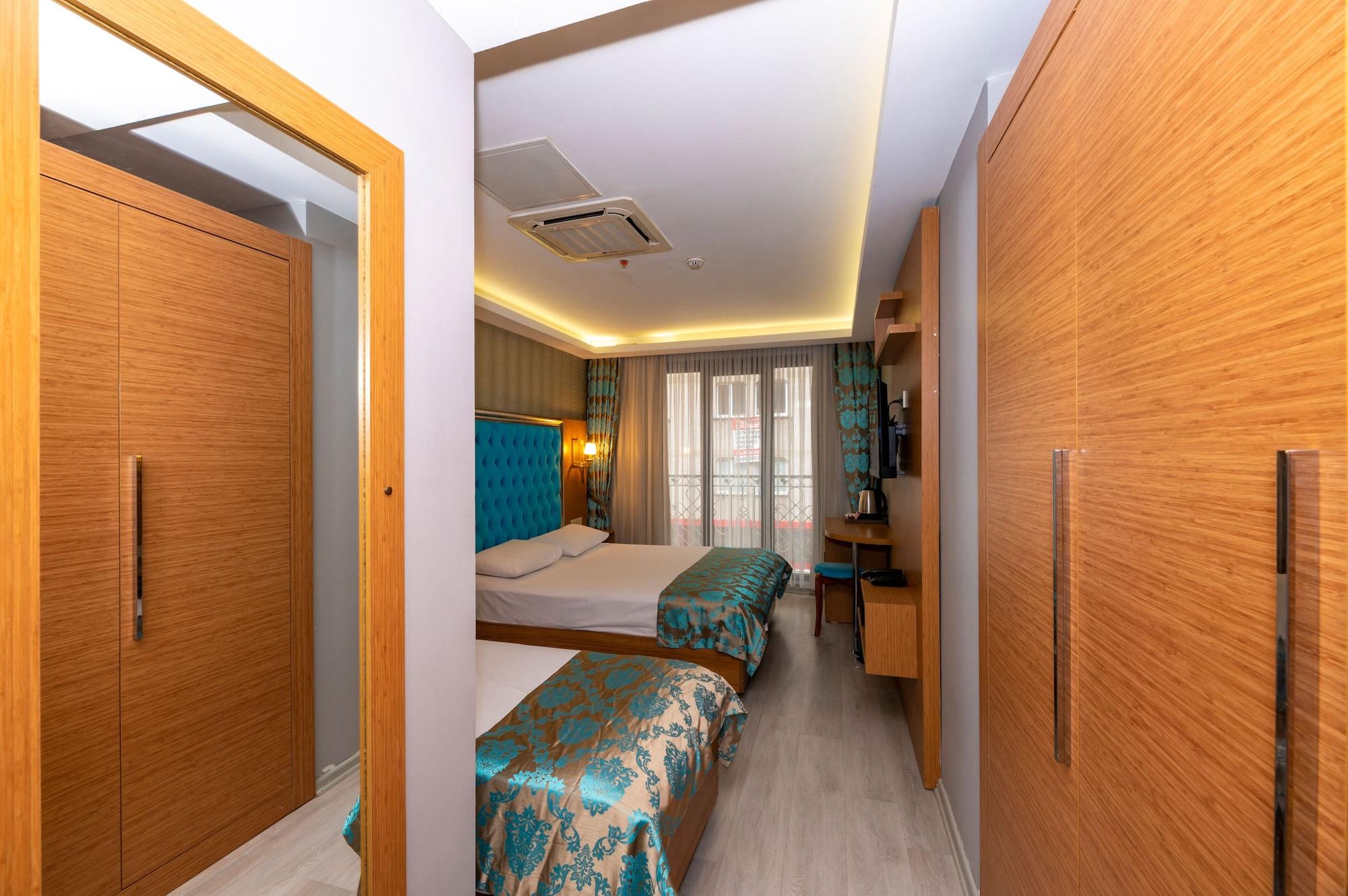 Grand Palace Hotel 3*