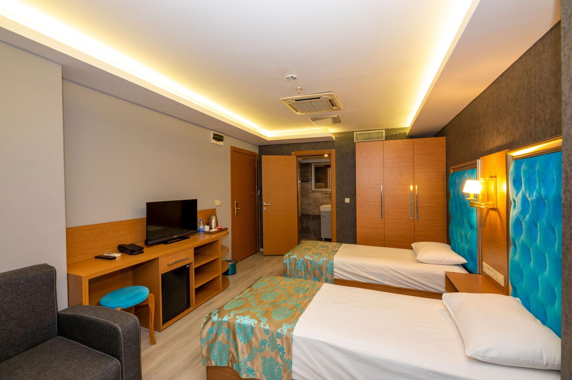Grand Palace Hotel 3*