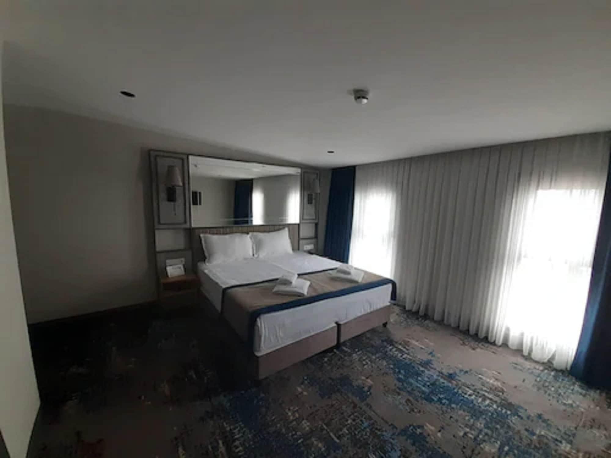 Taksim Pera Orient 4* Istanbul