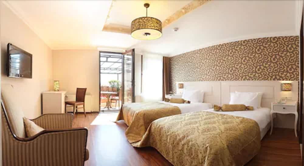 Taksim Pera Orient Hotel